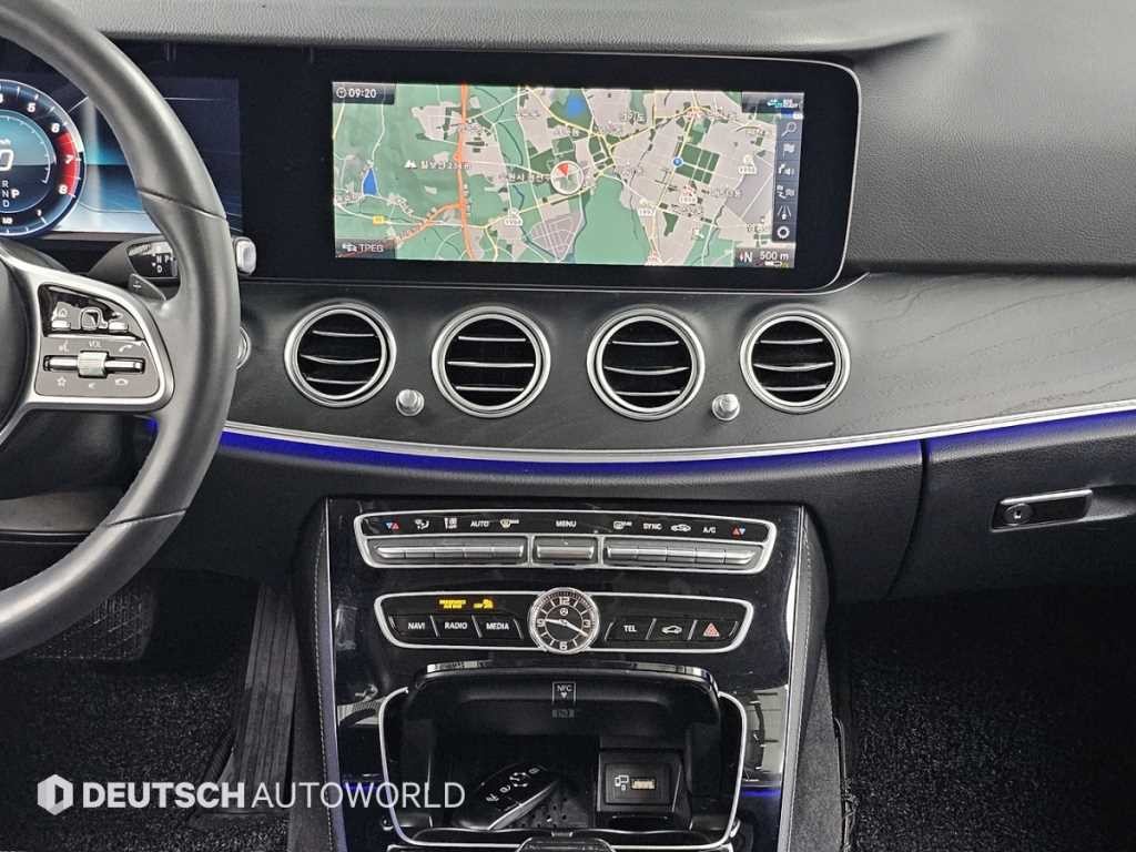 벤츠 E 클래스 E-클래스 W213 E300 아방가르드 이미지 14