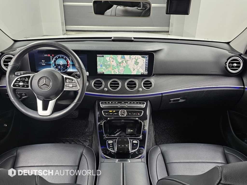 벤츠 E 클래스 E-클래스 W213 E300 아방가르드 이미지 7