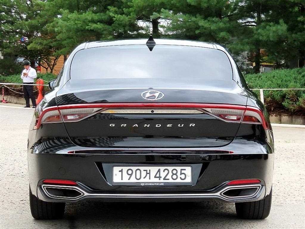 현대 그랜저 더 뉴 그랜저 IG LPI 3.0 프리미엄(렌터카) 이미지 4