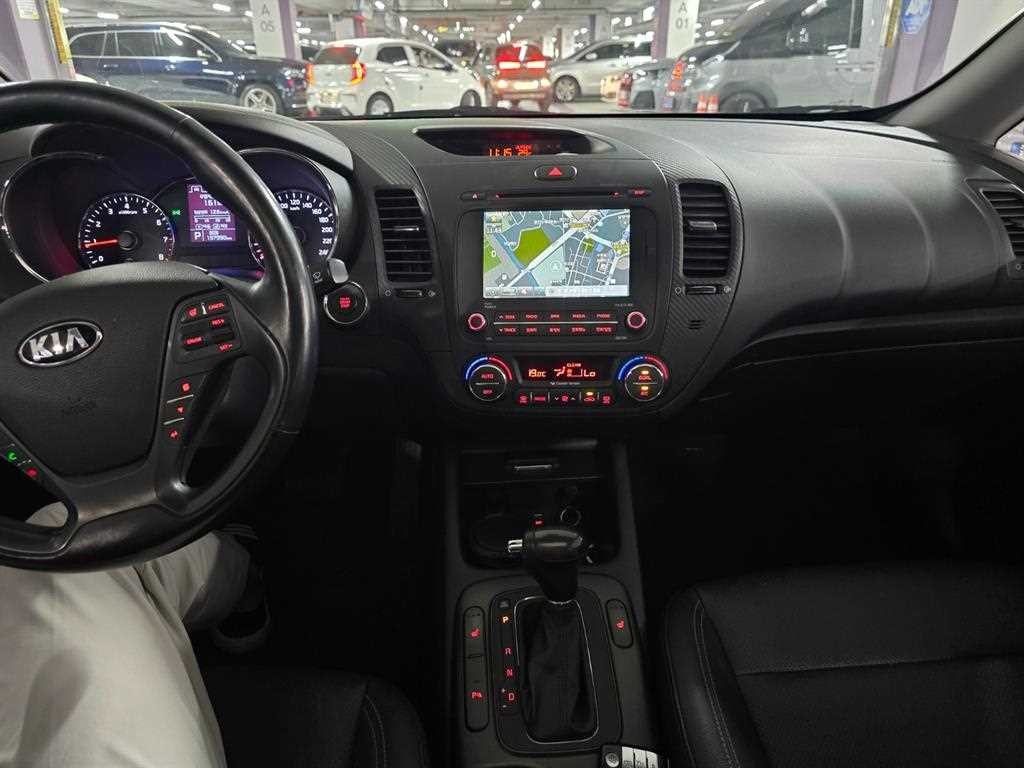 기아 K3 1.6 GDI 프레스티지 이미지 14