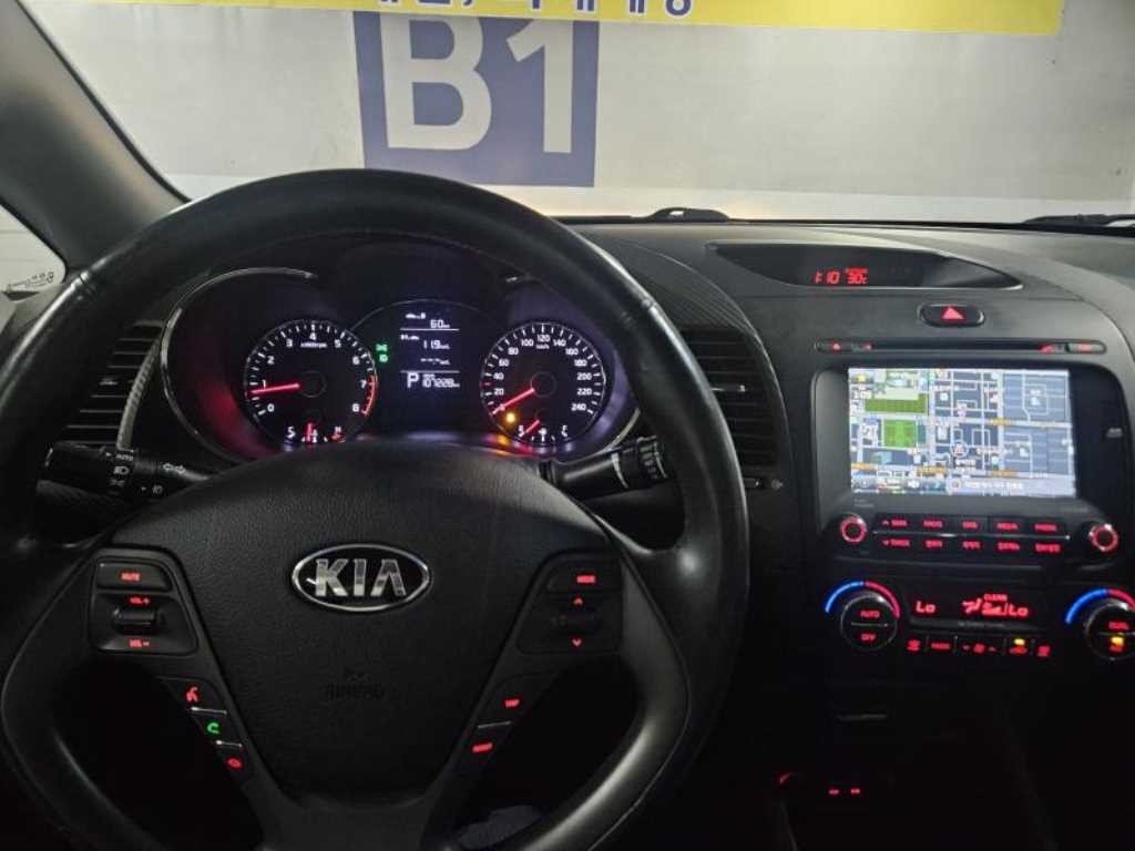 기아 K3 1.6 GDI 럭셔리 이미지 10