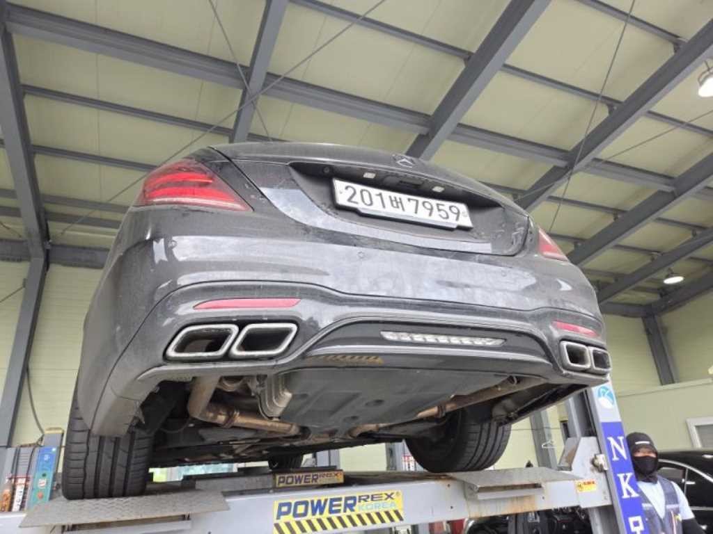 벤츠 S 클래스 S클래스-W222 S 63 AMG 4MATIC + 이미지 2