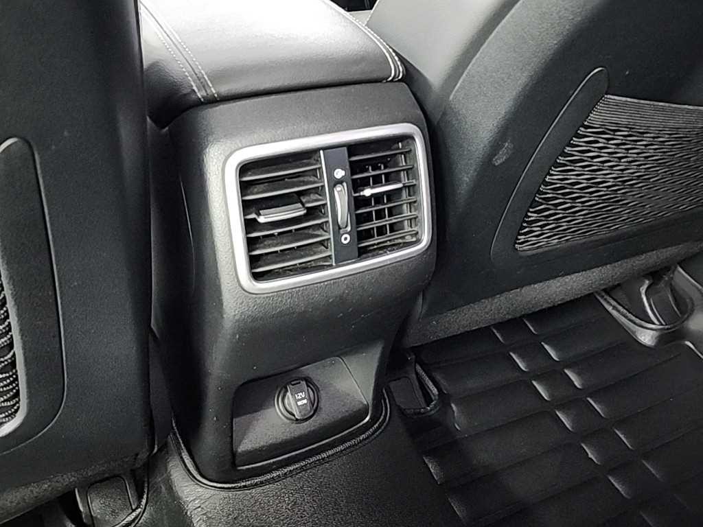 기아 스포티지 스포티지 더 볼드 2.0 디젤 4WD 프레스티지 이미지 14