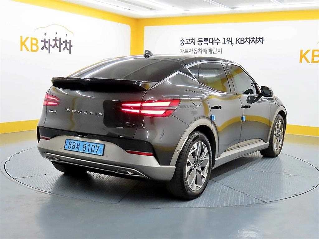 제네시스 GV60 스탠다드 2WD 이미지 4