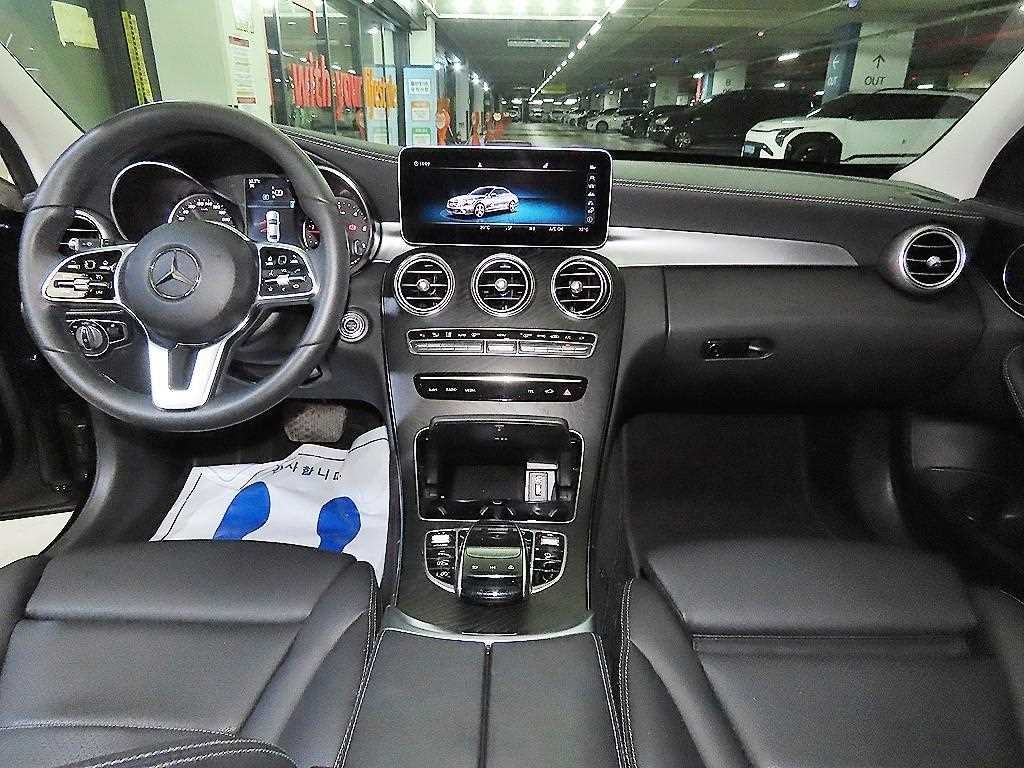 벤츠 C 클래스 C클래스 W205 C220 d 4MATIC 익스클루시브 이미지 10
