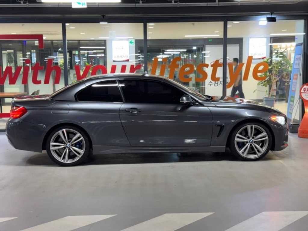 BMW 4시리즈 4시리즈 (F32) 428i 컨버터블 M 스포츠 이미지 3