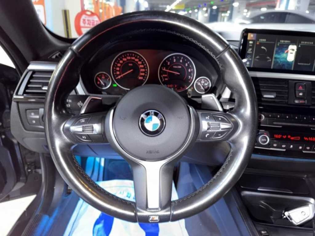 BMW 4시리즈 4시리즈 (F32) 428i 컨버터블 M 스포츠 이미지 7