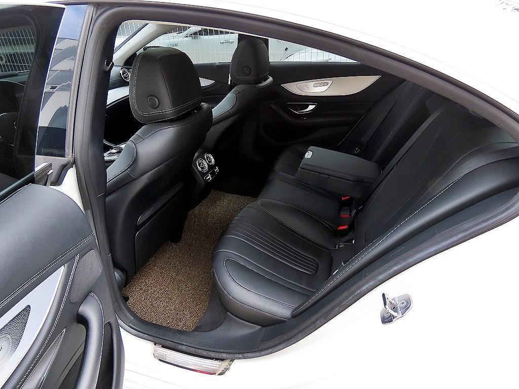 벤츠 CLS 클래스 CLS클래스 C257 CLS 400d 4MATIC 이미지 6
