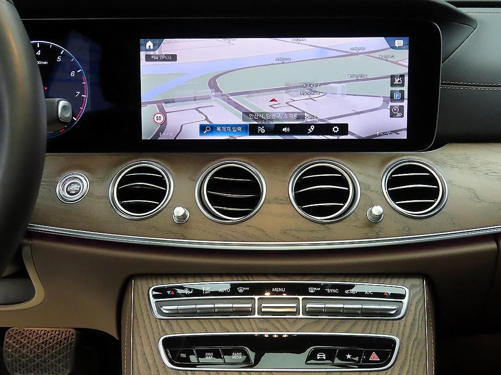 벤츠 E 클래스 E-클래스 W213 E250 아방가르드 이미지 15