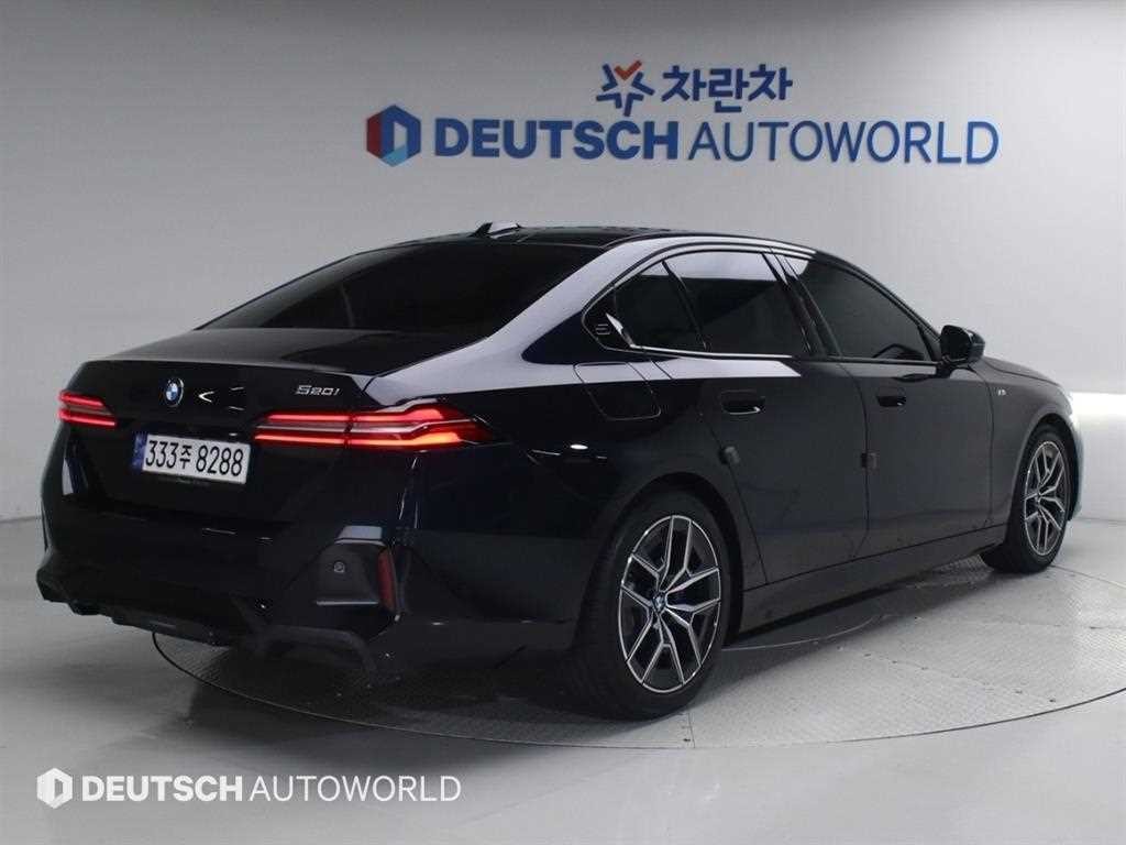 BMW 5시리즈 5시리즈 (G60) 520i M 스포츠 이미지 2