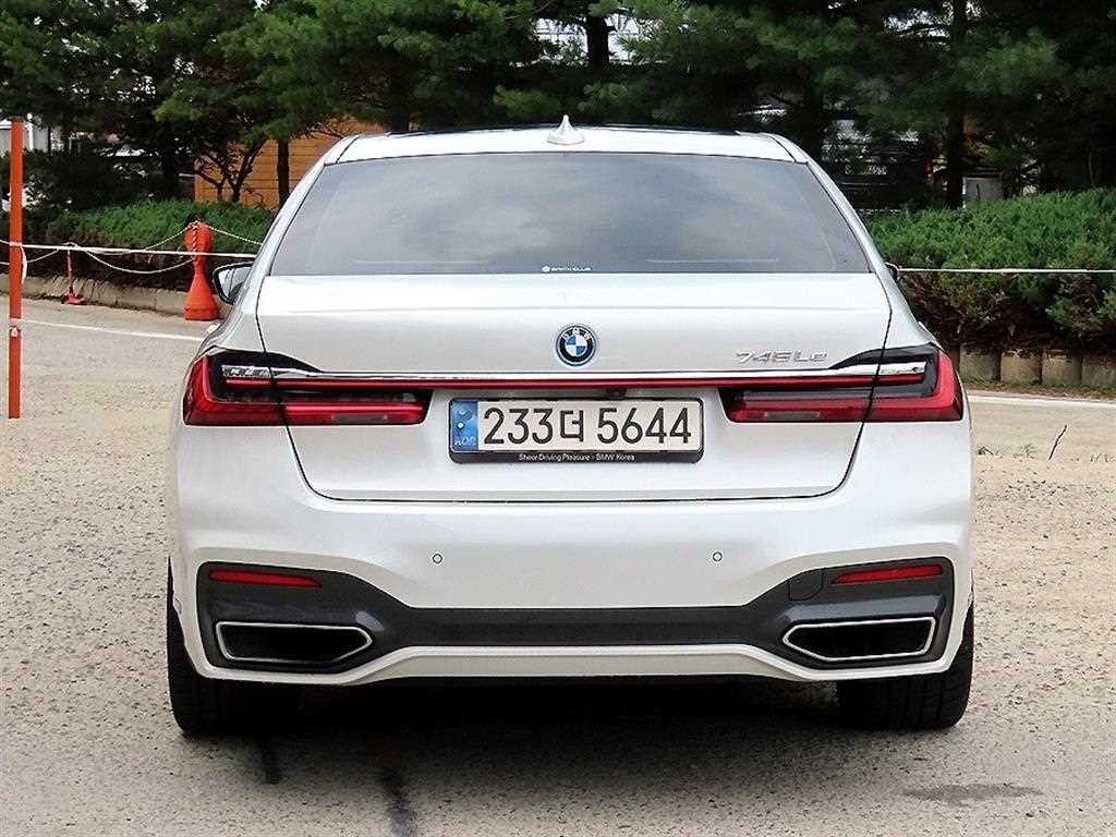 BMW 7시리즈 7시리즈 (G11) 745e i퍼포먼스 M스포츠 이미지 4