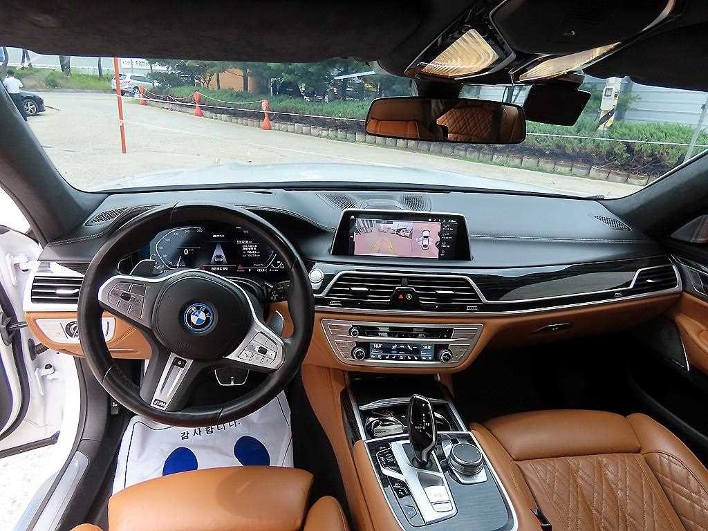 BMW 7시리즈 7시리즈 (G11) 745e i퍼포먼스 M스포츠 이미지 6