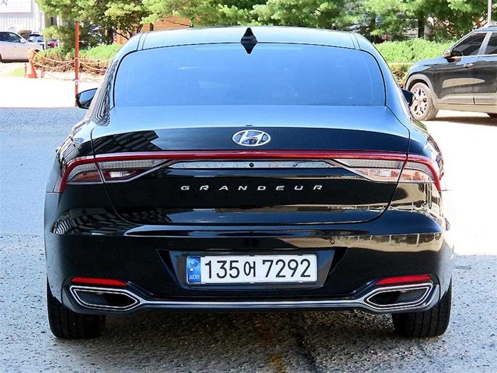 현대 그랜저 더 뉴 그랜저 IG 3.3 프리미엄 초이스 이미지 4