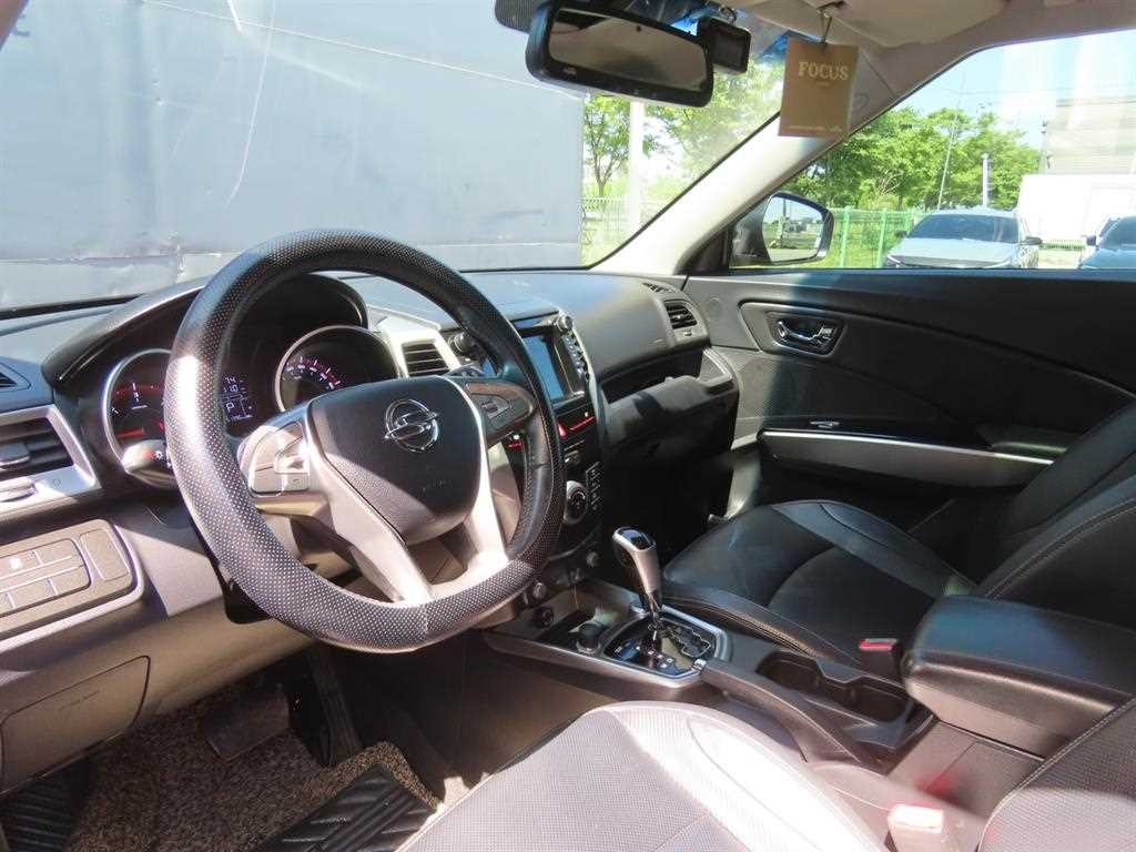 KG모빌리티(쌍용) 티볼리 디젤 2WD 1.6 VX 이미지 14