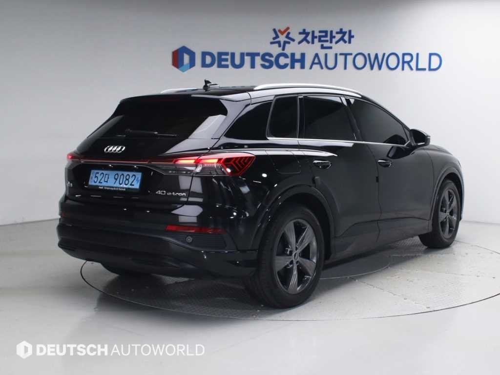 아우디 Q4 Q4 e-트론 40 이미지 2