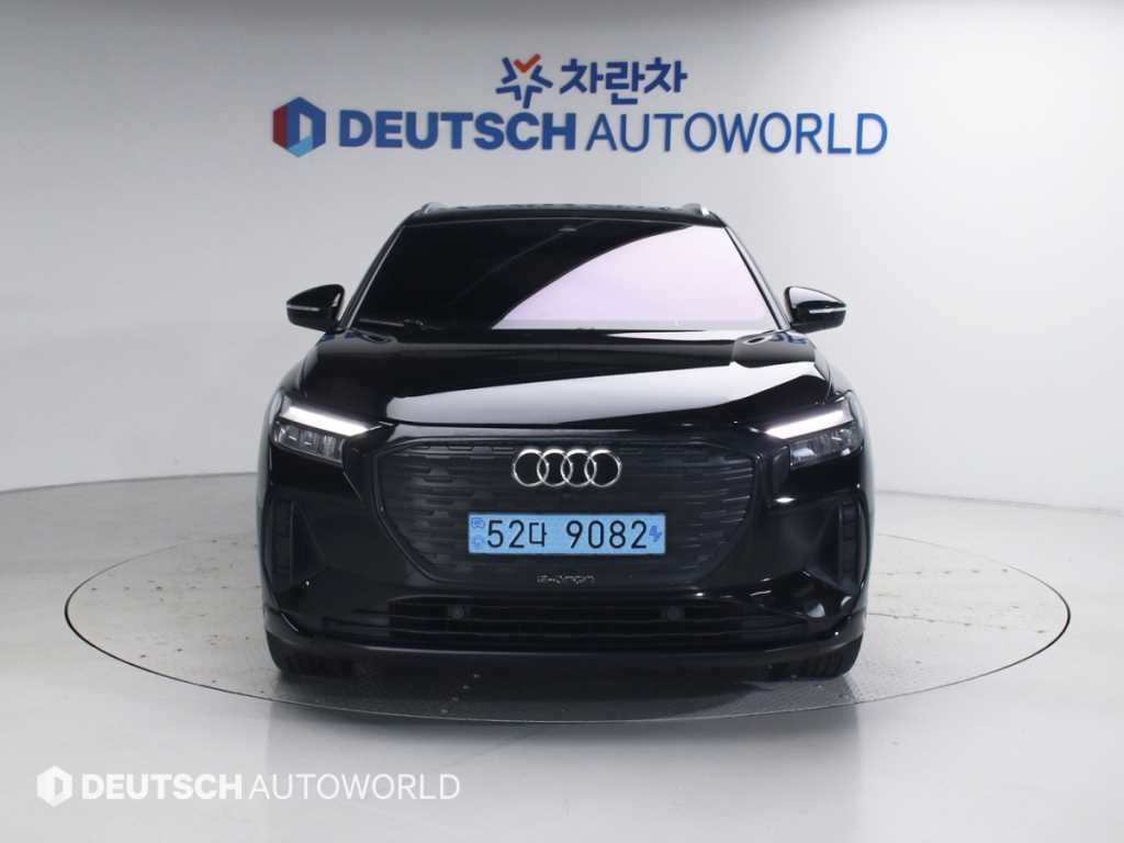 아우디 Q4 Q4 e-트론 40 이미지 3
