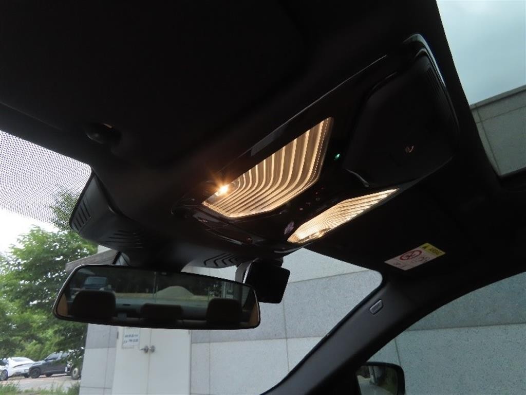 BMW 5시리즈 5시리즈 (G30) 520i M 스포츠 이미지 10