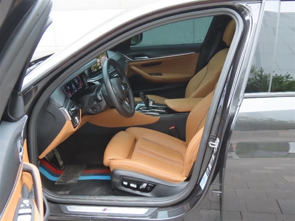 BMW 5시리즈 5시리즈 (G30) 520i M 스포츠 이미지 13