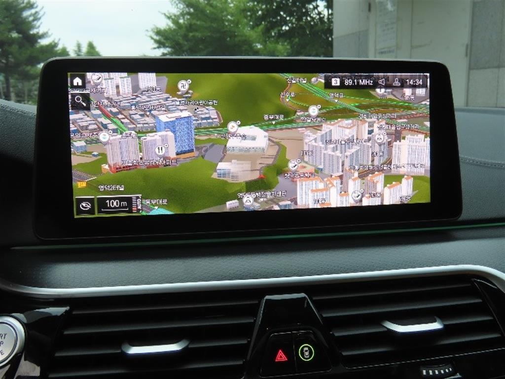 BMW 5시리즈 5시리즈 (G30) 520i M 스포츠 이미지 8