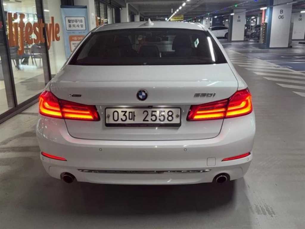 BMW 5시리즈 5시리즈 (G30) 530i xDrive 럭셔리 플러스 이미지 5