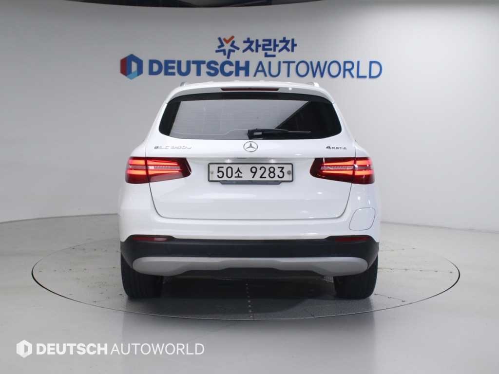 벤츠 GLC 클래스 GLC클래스 X253 GLC 350 e 4MATIC 이미지 4