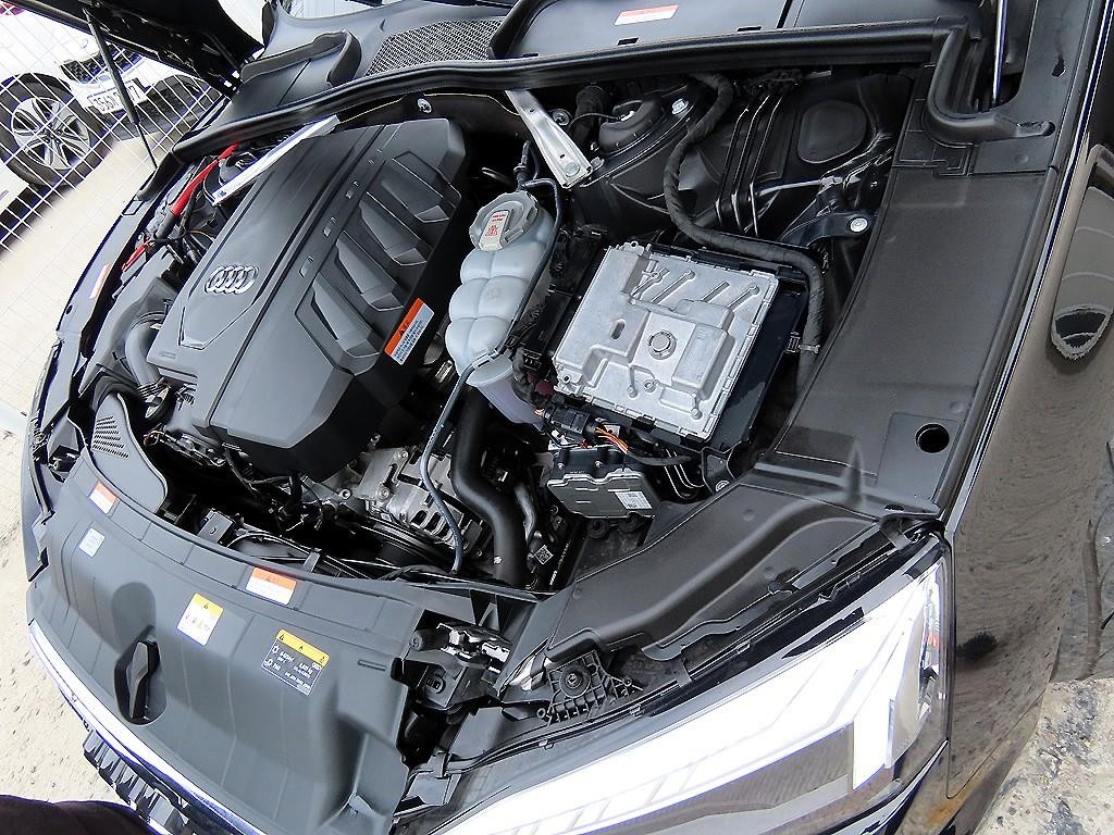아우디 A5 A5 (F5) 45 TFSI 콰트로 프리미엄 스포트백 이미지 19