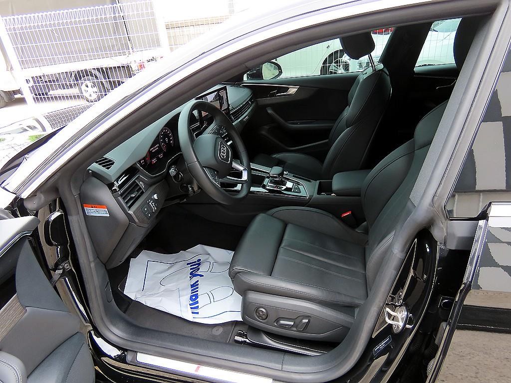 아우디 A5 A5 (F5) 45 TFSI 콰트로 프리미엄 스포트백 이미지 5