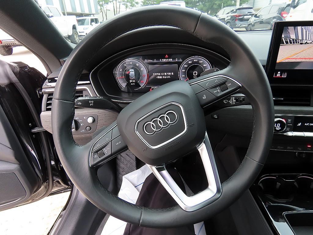 아우디 A5 A5 (F5) 45 TFSI 콰트로 프리미엄 스포트백 이미지 8