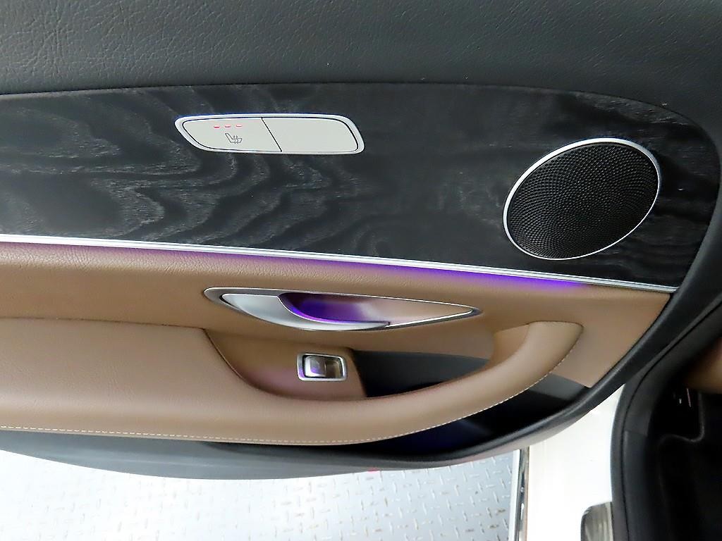 벤츠 E 클래스 E-클래스 W213 E220d 아방가르드 이미지 12