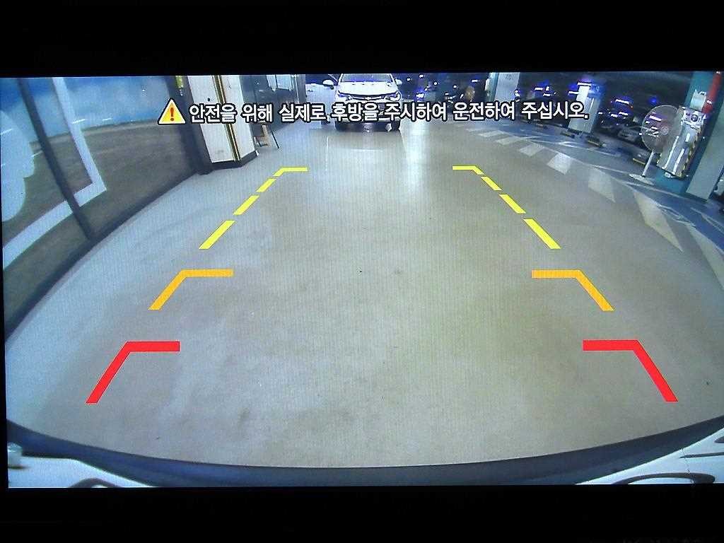 KG모빌리티(쌍용) 코란도 뷰티풀코란도 2WD 디젤 1.6 딜라이트 이미지 16