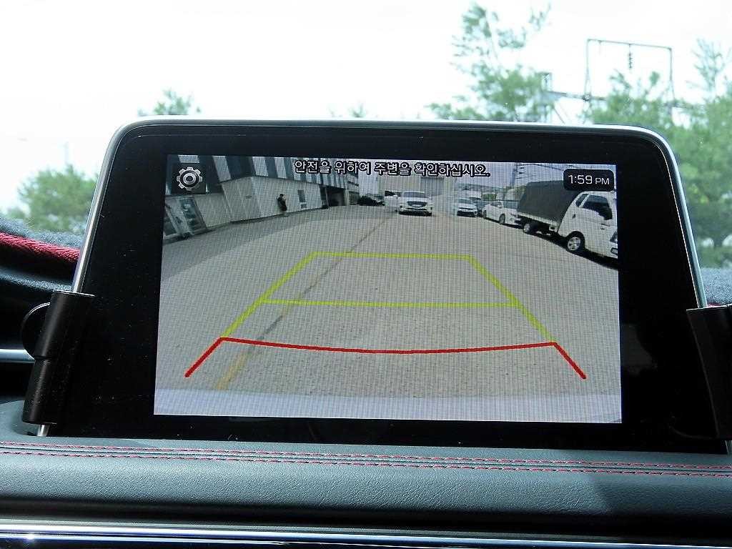 제네시스 G70 2.0T AWD 스포츠 패키지 이미지 15