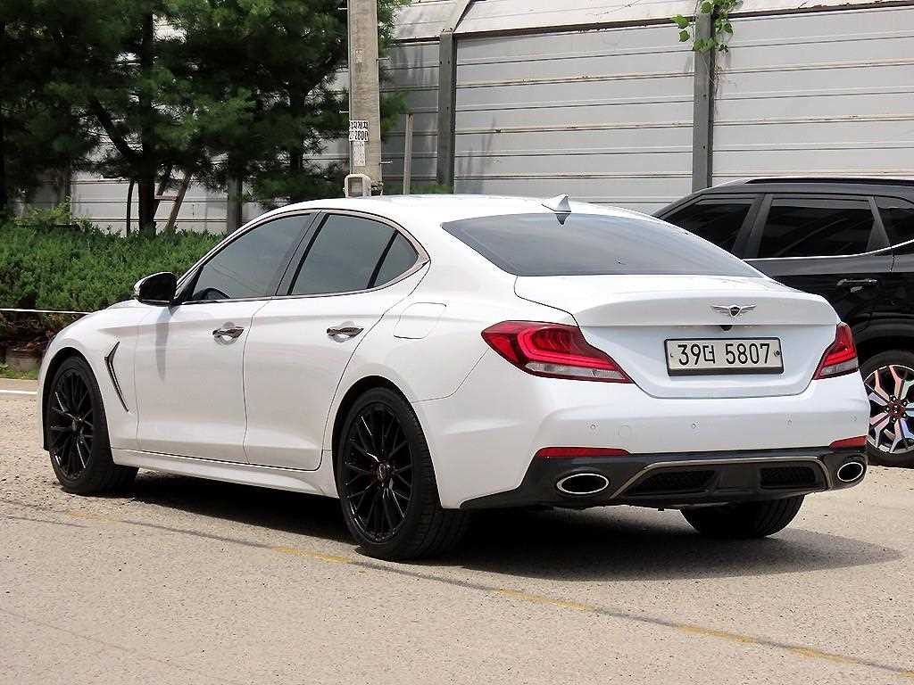 제네시스 G70 2.0T AWD 스포츠 패키지 이미지 3