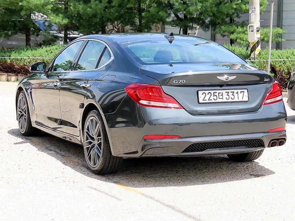 제네시스 G70 2.0T 어드밴스드 이미지 3