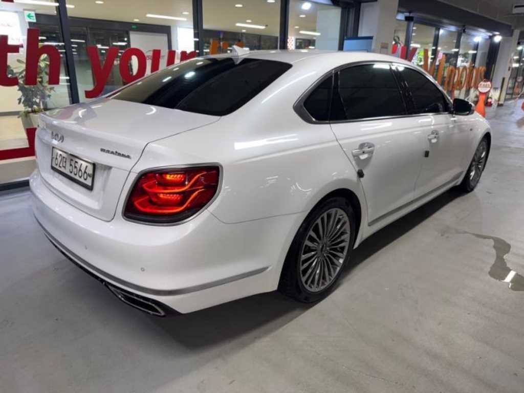 기아 K9 더 K9 3.3 T-GDI AWD 그랜드 마스터즈 이미지 4