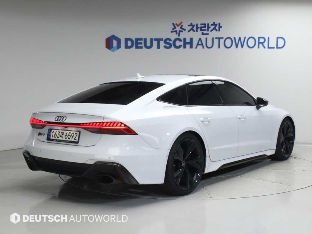 아우디 RS7 RS7 (4K) 4.0 TFSI  콰트로 이미지 2