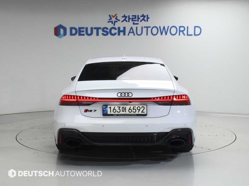 아우디 RS7 RS7 (4K) 4.0 TFSI  콰트로 이미지 4