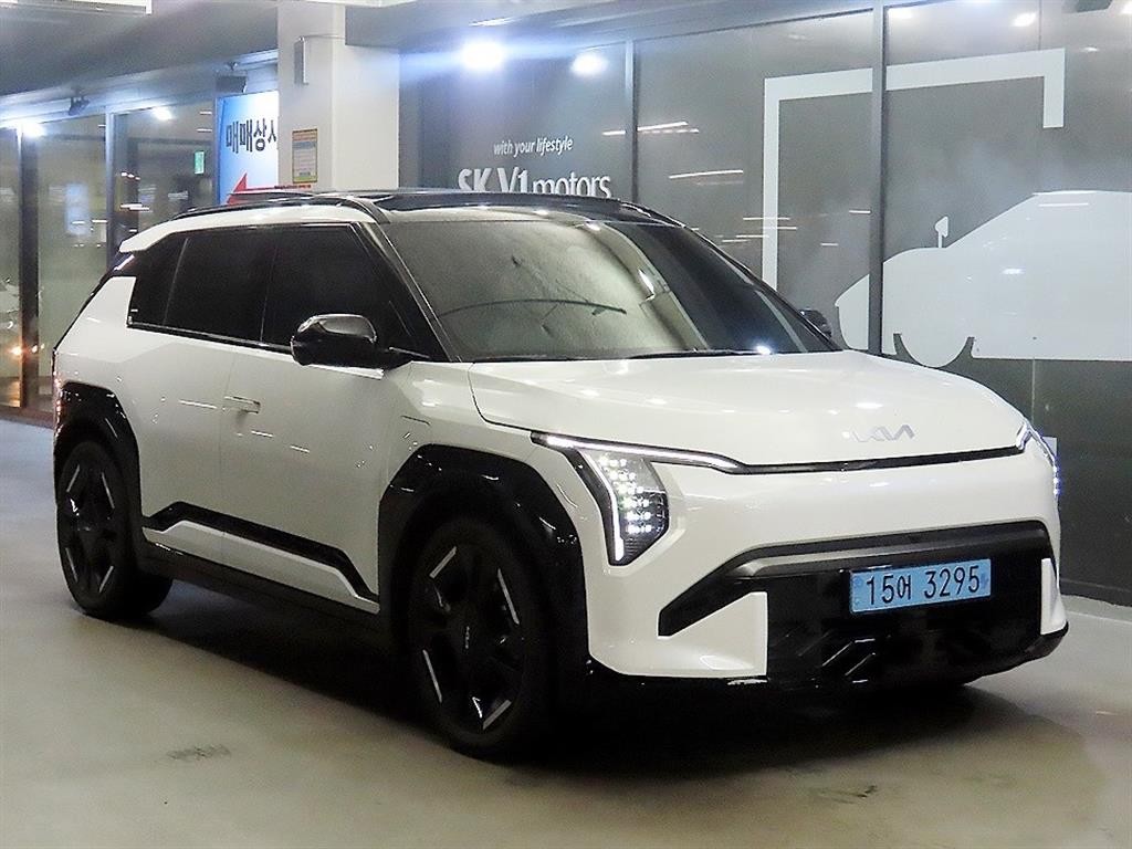 기아 EV3 롱레인지 2WD GT 라인 이미지 1