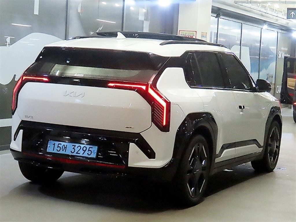 기아 EV3 롱레인지 2WD GT 라인 이미지 4