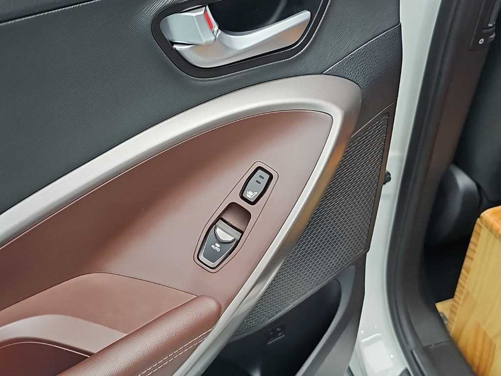 현대 맥스크루즈 더뉴맥스크루즈 E-VGT R2.2 4WD 파이니스트에디션 이미지 14