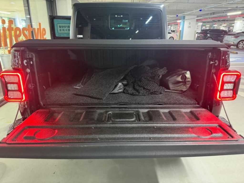지프 글래디에이터 3.6 루비콘 4WD 이미지 18