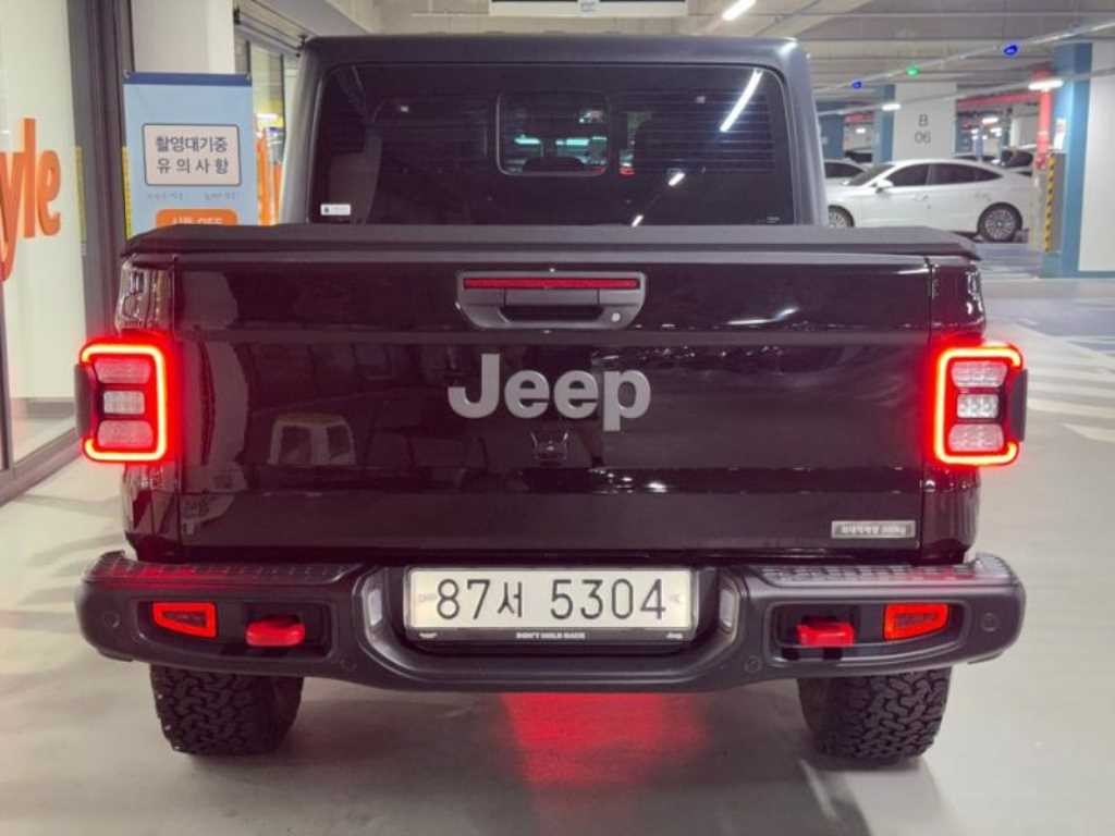 지프 글래디에이터 3.6 루비콘 4WD 이미지 5