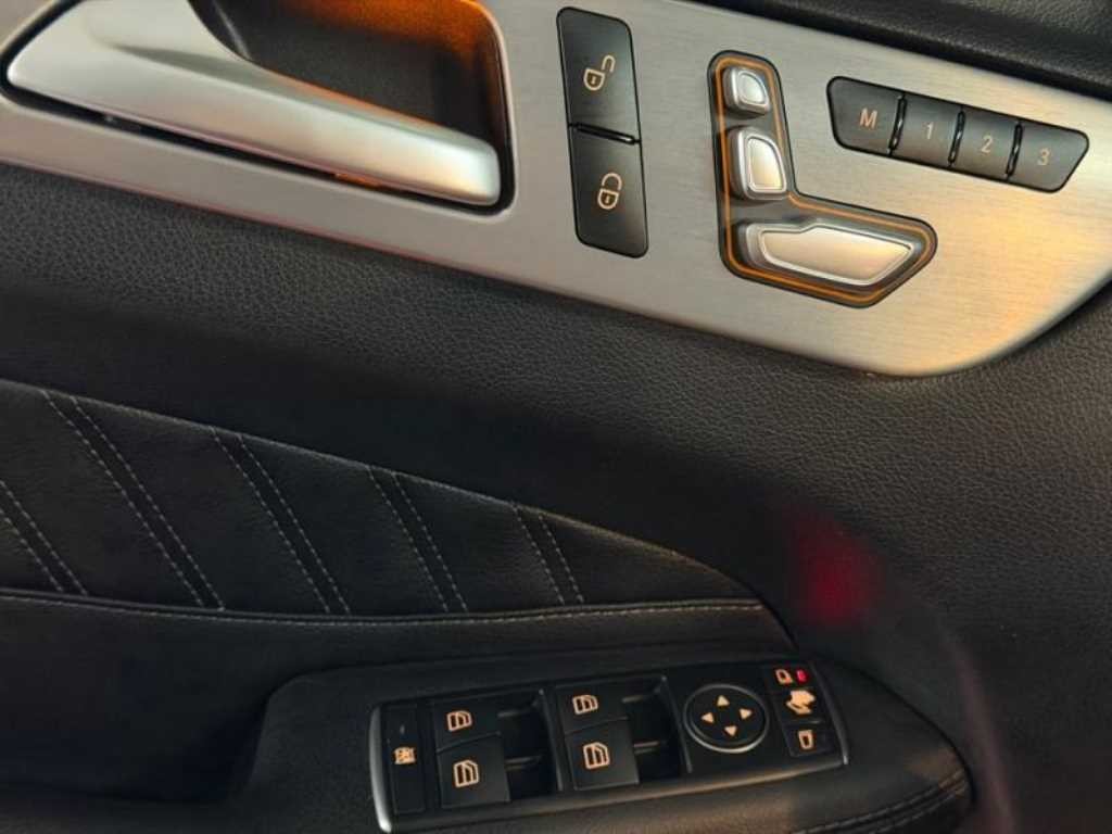 벤츠 GLE 클래스 GLE 클래스 W166 GLE 350 d 4MATIC 쿠페 이미지 15
