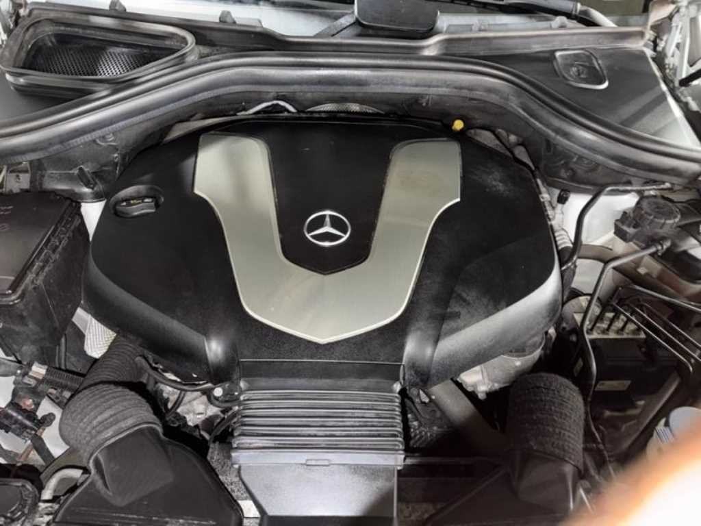 벤츠 GLE 클래스 GLE 클래스 W166 GLE 350 d 4MATIC 쿠페 이미지 19