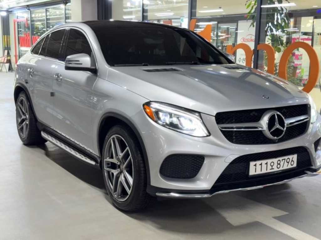 벤츠 GLE 클래스 GLE 클래스 W166 GLE 350 d 4MATIC 쿠페 이미지 2