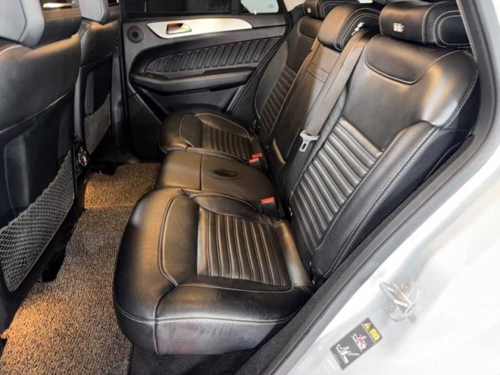 벤츠 GLE 클래스 GLE 클래스 W166 GLE 350 d 4MATIC 쿠페 이미지 7