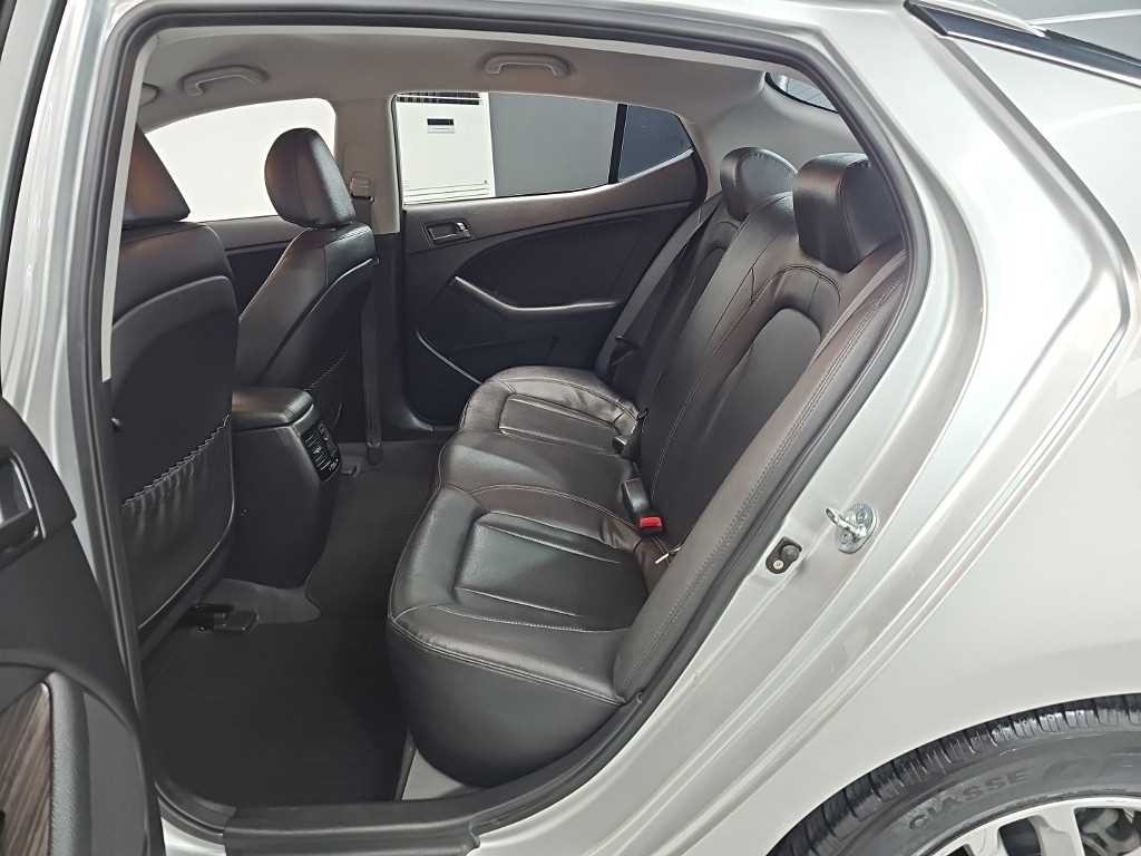 기아 K5 LPI 2.0 디럭스 이미지 12
