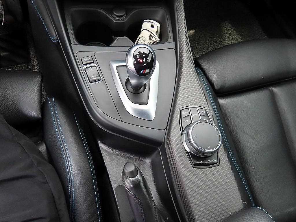 BMW 2시리즈 M2 (F87) 쿠페 이미지 11
