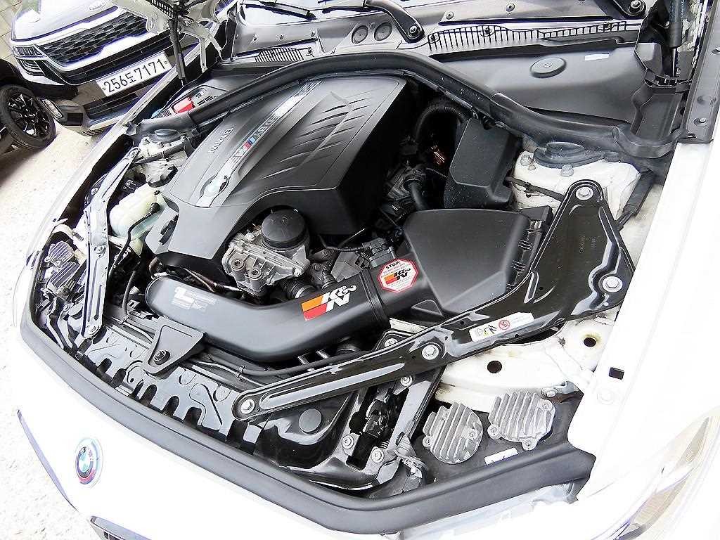 BMW 2시리즈 M2 (F87) 쿠페 이미지 17