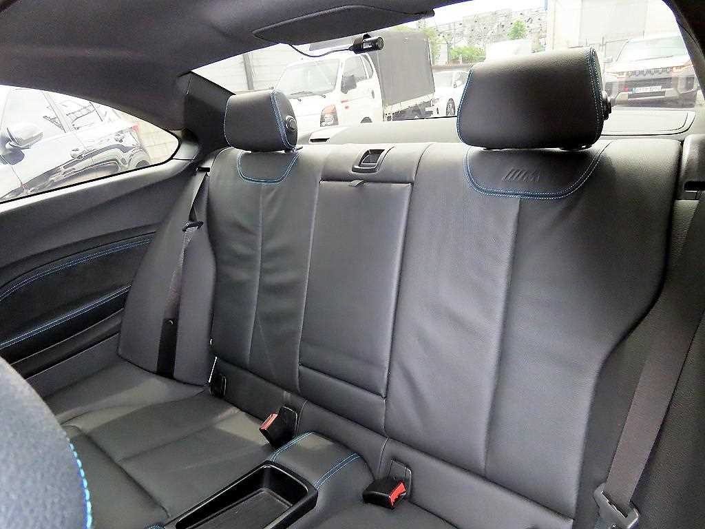 BMW 2시리즈 M2 (F87) 쿠페 이미지 6