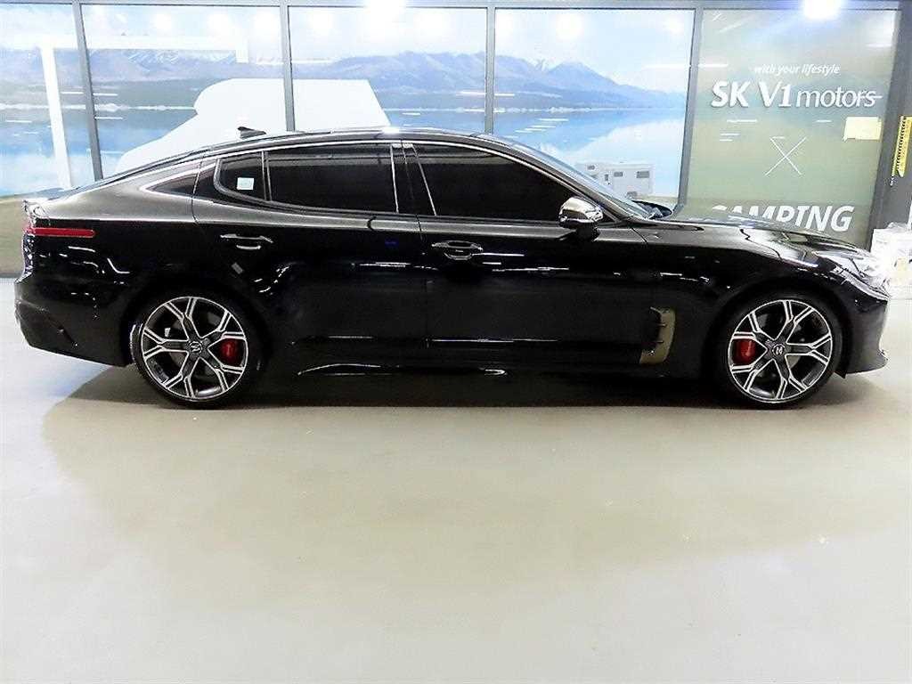 기아 스팅어 가솔린 2.0 터보 AWD 플래티넘 이미지 3
